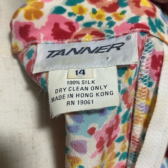 80s TANNER SILK DITZY PASTEL FLORAL PRINT MIDI DRESS BELTED PADDED SHOULDER 14 - Picture 12 of 12
